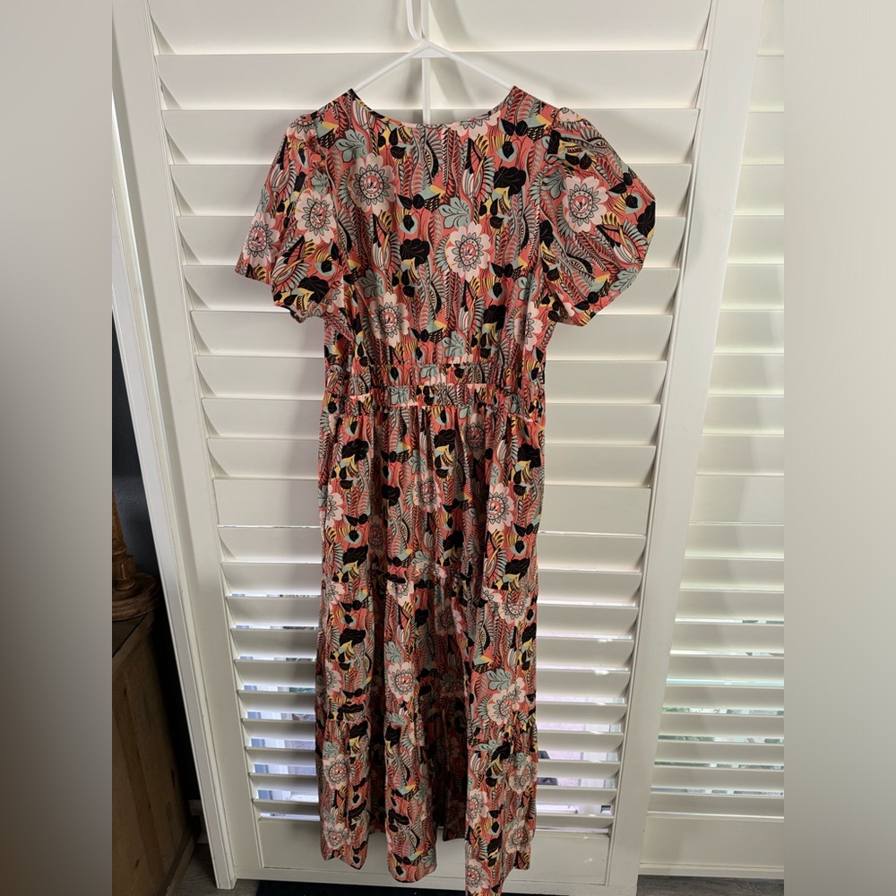 Floral V-Neck Maxi Dress - Picture 2 of 5